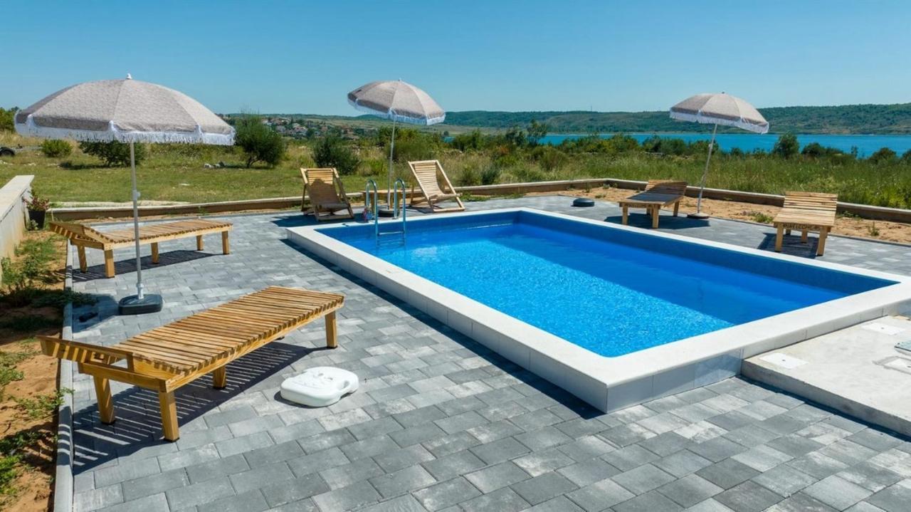 Family Friendly Apartments With A Swimming Pool Rtina - Stosici, Zadar - 21450 Exteriér fotografie